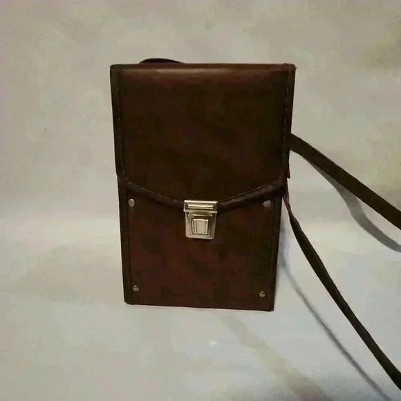 Polaroid vintage Camara case hard leather - Picture 1 of 5